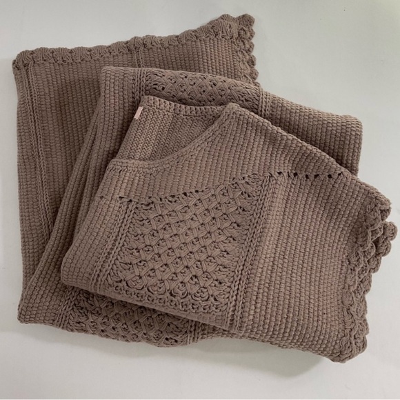 Women Related Crocheted Patch Sleeveless Dress - Picture 4 of 6